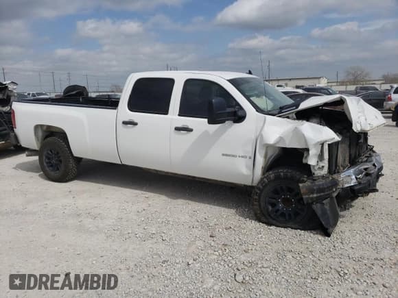 ✅ 2008 Chevrolet Silverado 2500HD 1LT • VIN: 1GCHC23698F149232 • Lot: 46523524. Wystawiony na Copart z przebiegiem 141 437 mil. Bezpłatny archiwum sprzedaży aukcyjnych z USA i szczegółowy raport historii pojazdu na DreamBid. Zdjęcie 4.