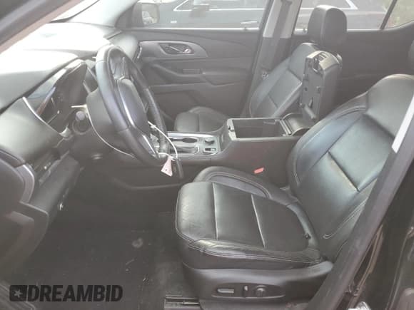 ✅ 2018 Chevrolet Traverse Premier • VIN: 1GNERKKW7JJ126397 • Lot: 69941804. Wystawiony na Copart z przebiegiem 50 119 mil. Bezpłatny archiwum sprzedaży aukcyjnych z USA i szczegółowy raport historii pojazdu na DreamBid. Zdjęcie 7.