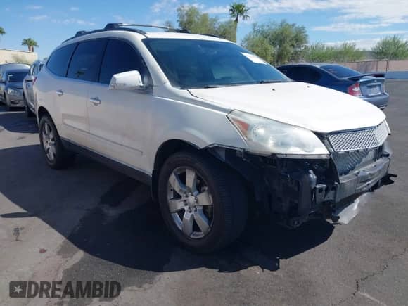 2011 Chevrolet Traverse LTZ z VIN 1GNKRLED1BJ165068, wystawiony jako IAAI lot #43274496 z przebiegiem 112 729 mil mil oraz . Historia ofert i sprzedaży dostępna na DreamBid. Obrazek 1.