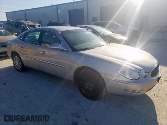 ✅ 2007 Buick LaCrosse CX • VIN: 2G4WC582271199471 • Lot: 65790375. Listed on Copart with 108,571 mi. Free auction sales archive from the USA and detailed vehicle history report at DreamBid. Image 4.