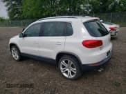 ✅ 2012 Volkswagen Tiguan SE • VIN: WVGAV7AX0CW553772 • Лот: 59320135. Опубликован ранее на Copart с пробегом 145 114 миль. Бесплатный доступ к архиву аукционных продаж из США и подробный отчёт об истории автомобиля на DreamBid. Изображение 2.
