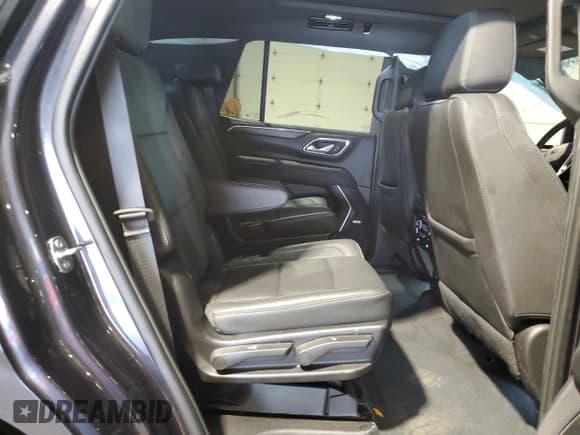 ✅ 2024 Chevrolet Tahoe Z71 • VIN: 1GNSKPKD8RR116056 • Lot: 84269235. Wystawiony na Copart z przebiegiem 32 631 mil. Bezpłatny archiwum sprzedaży aukcyjnych z USA i szczegółowy raport historii pojazdu na DreamBid. Zdjęcie 11.