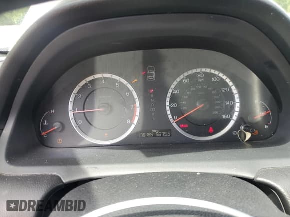 ✅ 2011 Honda Accord EX-L • VIN: 1HGCP3F86BA012529 • Lot: 57605635. Listed on Copart with 176,186 mi. Free auction sales archive from the USA and detailed vehicle history report at DreamBid. Image 9.