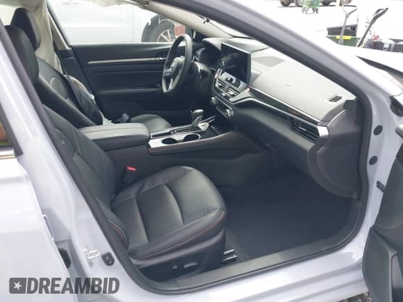 ✅ 2025 Nissan Altima SR • VIN: 1N4BL4CV8SN357503 • Лот: 43282685. Опубликован ранее на IAAI с пробегом 11 512 миль. Бесплатный доступ к архиву аукционных продаж из США и подробный отчёт об истории автомобиля на DreamBid. Изображение 5.