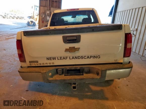 ✅ 2008 Chevrolet Silverado 1500 1LT • VIN: 2GCEC19J081131945 • Lot: 90699475. Listed on Copart with Not provided. Free auction sales archive from the USA and detailed vehicle history report at DreamBid. Image 6.