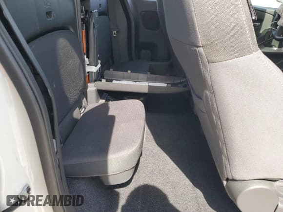 ✅ 2024 Nissan Frontier S • VIN: 1N6ED1CMXRN674720 • Lot: 70860625. Listed on Copart with 5,540 mi. Free auction sales archive from the USA and detailed vehicle history report at DreamBid. Image 10.