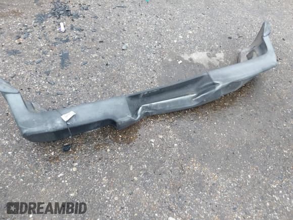 ✅ 2018 Jeep Wrangler Sport • VIN: 1C4GJXAN5JW283573 • Lot: 42489336. Wystawiony na IAAI z przebiegiem 66 890 mil. Bezpłatny archiwum sprzedaży aukcyjnych z USA i szczegółowy raport historii pojazdu na DreamBid. Zdjęcie 12.