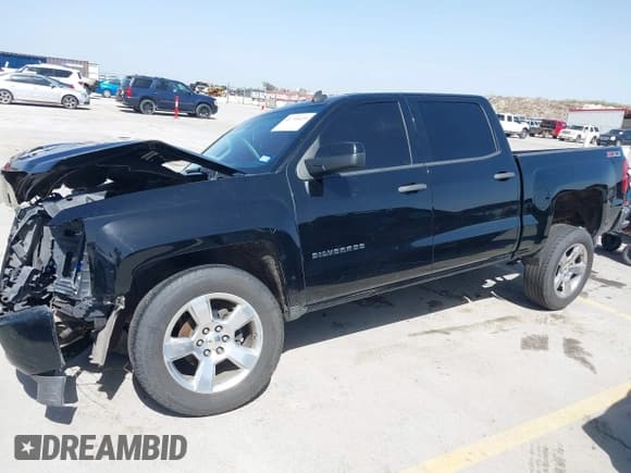 ✅ 2014 Chevrolet Silverado 1500 LT • VIN: 3GCUKREH8EG210945 • Lot: 41718435. Wystawiony na IAAI z przebiegiem 106 320 mil. Bezpłatny archiwum sprzedaży aukcyjnych z USA i szczegółowy raport historii pojazdu na DreamBid. Zdjęcie 17.