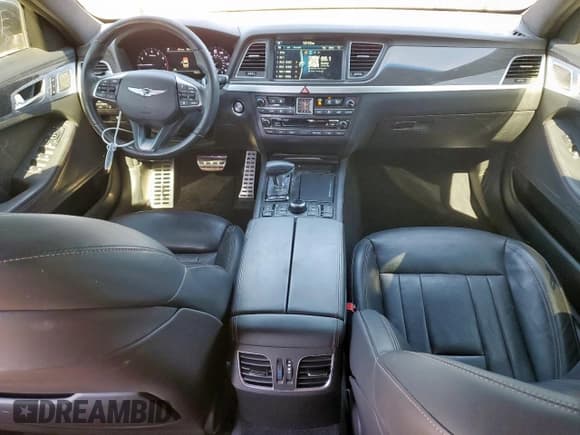 ✅ 2019 Genesis G80 Sport • VIN: KMTFN4JBXKU328039 • Lot: 90642735. Wystawiony na Copart z przebiegiem 92 567 mil. Bezpłatny archiwum sprzedaży aukcyjnych z USA i szczegółowy raport historii pojazdu na DreamBid. Zdjęcie 8.