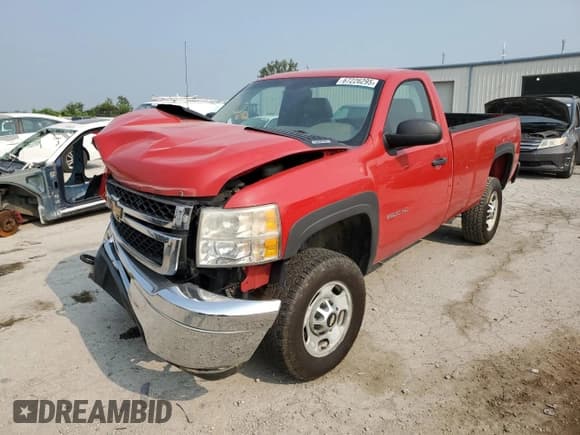 ✅ 2011 Chevrolet Silverado 2500HD Work Truck • VIN: 1GC0CVCG6BF256544 • Лот: 67226295. Опубликован ранее на Copart с пробегом 197 149 миль. Бесплатный доступ к архиву аукционных продаж из США и подробный отчёт об истории автомобиля на DreamBid. Изображение 1.