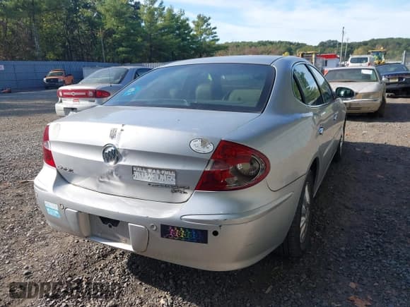 ✅ 2005 Buick LaCrosse CXL • VIN: 2G4WD532951249655 • Лот: 43361099. Опубликован ранее на IAAI с пробегом 87 224 миль. Бесплатный доступ к архиву аукционных продаж из США и подробный отчёт об истории автомобиля на DreamBid. Изображение 4.