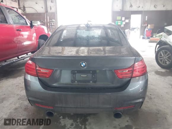 ✅ 2016 BMW 4 Series 435i xDrive • VIN: WBA3R5C52GK374385 • Lot: 42096666. Wystawiony na IAAI z przebiegiem 120 122 mil. Bezpłatny archiwum sprzedaży aukcyjnych z USA i szczegółowy raport historii pojazdu na DreamBid. Zdjęcie 16.