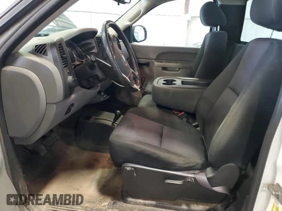 ✅ 2014 Chevrolet Silverado 2500HD Work Truck • VIN: 1GC0KVCGXEF115404 • Lot: 47121805. Wystawiony na Copart z przebiegiem 96 454 mil. Bezpłatny archiwum sprzedaży aukcyjnych z USA i szczegółowy raport historii pojazdu na DreamBid. Zdjęcie 7.