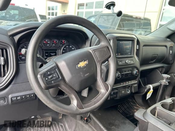 ✅ 2020 Chevrolet Silverado 2500HD Work Truck • VIN: 1GC2YLE70LF266354 • Lot: 42762769. Wystawiony na IAAI z przebiegiem 158 490 mil. Bezpłatny archiwum sprzedaży aukcyjnych z USA i szczegółowy raport historii pojazdu na DreamBid. Zdjęcie 1.