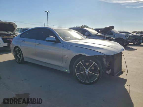✅ 2018 BMW 4 Series 430i • VIN: WBA4J1C58JBG81106 • Lot: 91780595. Wystawiony na Copart z przebiegiem 73 419 mil. Bezpłatny archiwum sprzedaży aukcyjnych z USA i szczegółowy raport historii pojazdu na DreamBid. Zdjęcie 4.