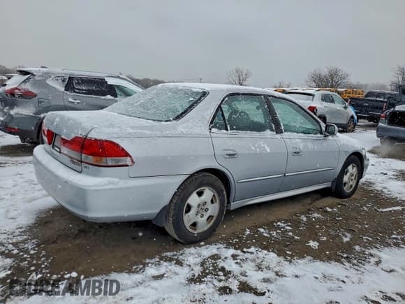 ✅ 2001 Honda Accord EX • VIN: 1HGCG16591A075052 • Lot: 94821995. Listed on Copart with 101,245 mi. Free auction sales archive from the USA and detailed vehicle history report at DreamBid. Image 3.