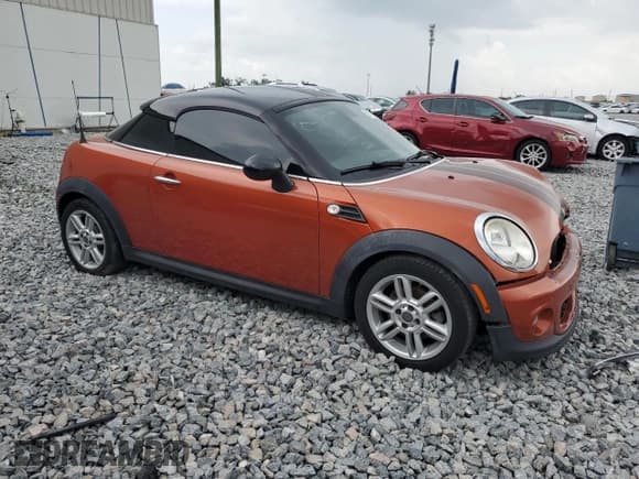 ✅ 2014 MINI Coupe • VIN: WMWSX1C59ET508049 • Лот: 58708665. Опубликован ранее на Copart с пробегом 174 542 миль. Бесплатный доступ к архиву аукционных продаж из США и подробный отчёт об истории автомобиля на DreamBid. Изображение 4.