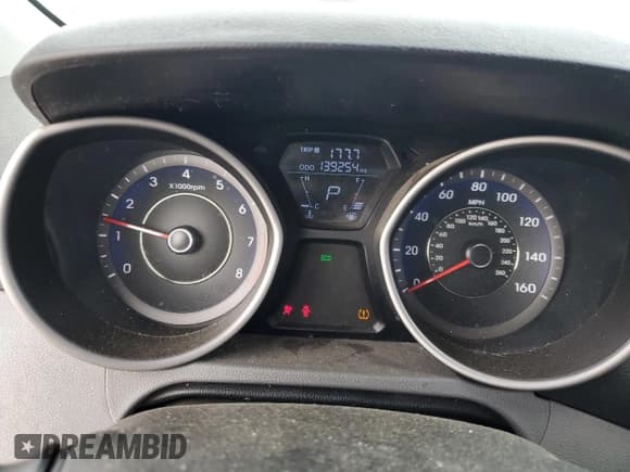 ✅ 2013 Hyundai Elantra SE • VIN: KMHDH6AE0DU008231 • Лот: 81969174. Опубликован ранее на Copart с пробегом 139 254 миль. Бесплатный доступ к архиву аукционных продаж из США и подробный отчёт об истории автомобиля на DreamBid. Изображение 9.