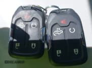 ✅ 2022 Chevrolet Silverado 1500 LT Trail Boss • VIN: 1GCPYFED3NZ194306 • Lot: 41906625. Wystawiony na IAAI z przebiegiem Nie podano. Bezpłatny archiwum sprzedaży aukcyjnych z USA i szczegółowy raport historii pojazdu na DreamBid. Zdjęcie 11.