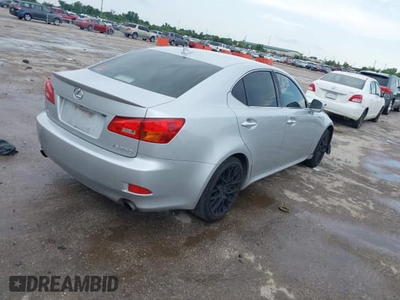 ✅ 2007 Lexus IS 250 • VIN: JTHBK262775033046 • Lot: 42430047. Listed on IAAI with 217,808 mi. Free auction sales archive from the USA and detailed vehicle history report at DreamBid. Image 4.