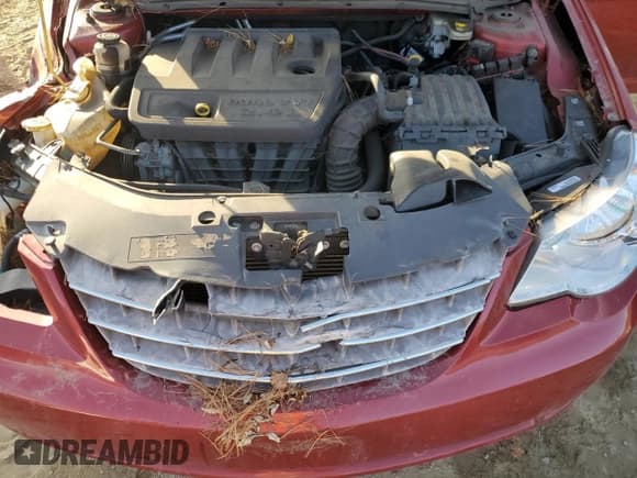 ✅ 2008 Chrysler Sebring • VIN: 1C3LC66J28N297427 • Lot: 79172284. Wystawiony na Copart z przebiegiem Nie podano. Bezpłatny archiwum sprzedaży aukcyjnych z USA i szczegółowy raport historii pojazdu na DreamBid. Zdjęcie 11.