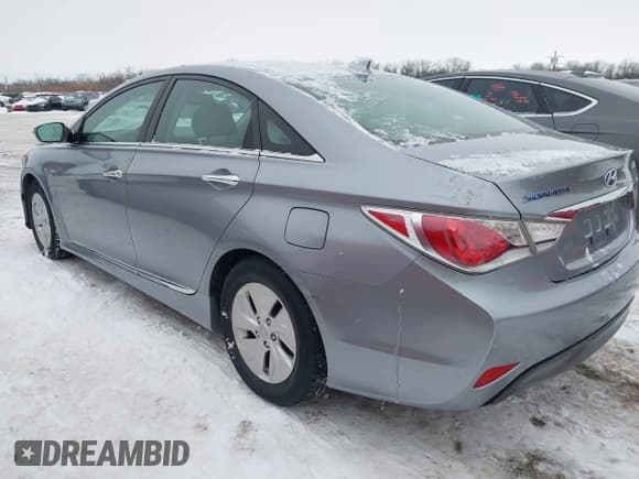✅ 2014 Hyundai Sonata Limited • VIN: KMHEC4A4XEA117023 • Lot: 41299461. Wystawiony na IAAI z przebiegiem 154 822 mil. Bezpłatny archiwum sprzedaży aukcyjnych z USA i szczegółowy raport historii pojazdu na DreamBid. Zdjęcie 3.