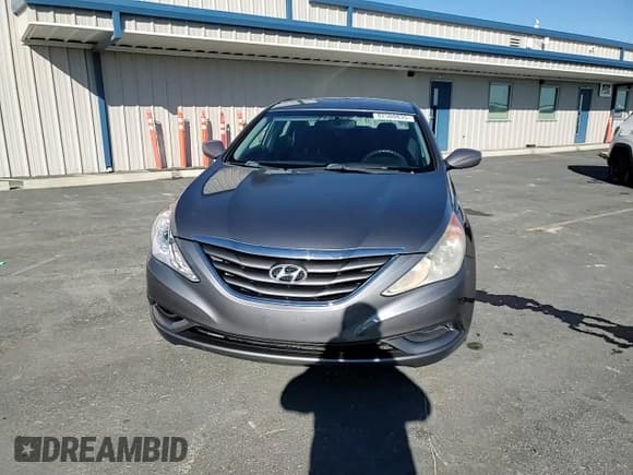✅ 2011 Hyundai Sonata GLS • VIN: 5NPEB4ACXBH268270 • Лот: 82500835. Опубликован ранее на Copart с пробегом 142 956 миль. Бесплатный доступ к архиву аукционных продаж из США и подробный отчёт об истории автомобиля на DreamBid. Изображение 13.