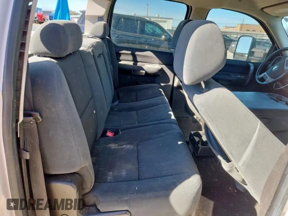 ✅ 2009 Chevrolet Silverado 2500HD LT • VIN: 1GCHC53619F158056 • Lot: 91138725. Wystawiony na Copart z przebiegiem 136 276 mil. Bezpłatny archiwum sprzedaży aukcyjnych z USA i szczegółowy raport historii pojazdu na DreamBid. Zdjęcie 10.