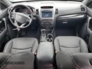 ✅ 2015 Kia Sorento SX • VIN: 5XYKW4A79FG636977 • Лот: 84250535. Опубликован ранее на Copart с пробегом 184 525 миль. Бесплатный доступ к архиву аукционных продаж из США и подробный отчёт об истории автомобиля на DreamBid. Изображение 8.