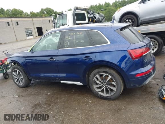 ✅ 2021 Audi Q5 Premium • VIN: WA1AAAFY8M2068331 • Lot: 42947817. Wystawiony na IAAI z przebiegiem 72 011 mil. Bezpłatny archiwum sprzedaży aukcyjnych z USA i szczegółowy raport historii pojazdu na DreamBid. Zdjęcie 15.