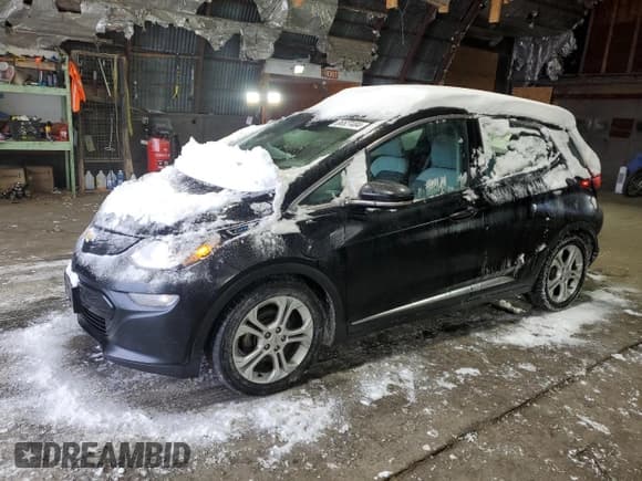 ✅ 2021 Chevrolet Bolt EV LT • VIN: 1G1FY6S07M4111591 • Lot: 86527404. Wystawiony na Copart z przebiegiem 87 036 mil. Bezpłatny archiwum sprzedaży aukcyjnych z USA i szczegółowy raport historii pojazdu na DreamBid. Zdjęcie 1.