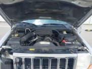 ✅ 2007 Jeep Commander Sport • VIN: 1J8HG48K67C633860 • Lot: 42670080. Wystawiony na IAAI z przebiegiem 227 412 mil. Bezpłatny archiwum sprzedaży aukcyjnych z USA i szczegółowy raport historii pojazdu na DreamBid. Zdjęcie 10.