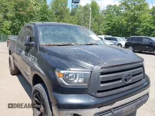 ✅ 2010 Toyota Tundra • VIN: 5TFUY5F17AX110382 • Lot: 42833717. Wystawiony na IAAI z przebiegiem 188 914 mil. Bezpłatny archiwum sprzedaży aukcyjnych z USA i szczegółowy raport historii pojazdu na DreamBid. Zdjęcie 1.