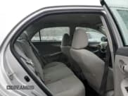 ✅ 2010 Toyota Corolla LE • VIN: 1NXBU4EE8AZ343637 • Lot: 92098545. Wystawiony na Copart z przebiegiem 144 512 mil. Bezpłatny archiwum sprzedaży aukcyjnych z USA i szczegółowy raport historii pojazdu na DreamBid. Zdjęcie 10.