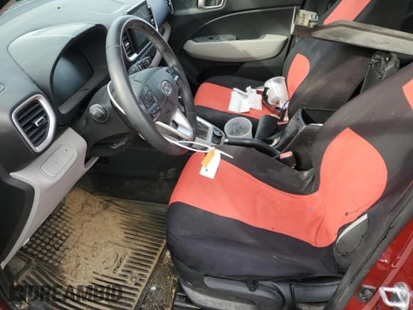 ✅ 2024 Hyundai Venue SEL • VIN: KMHRC8A33RU316421 • Lot: 41726635. Listed on Copart with 33,396 mi. Free auction sales archive from the USA and detailed vehicle history report at DreamBid. Image 7.