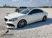 ✅ 2018 Mercedes-Benz CLA 250 • VIN: WDDSJ4EB4JN542767 • Лот: 84912605. Опубликован ранее на Copart с пробегом 111 513 миль. Бесплатный доступ к архиву аукционных продаж из США и подробный отчёт об истории автомобиля на DreamBid. Изображение 1.