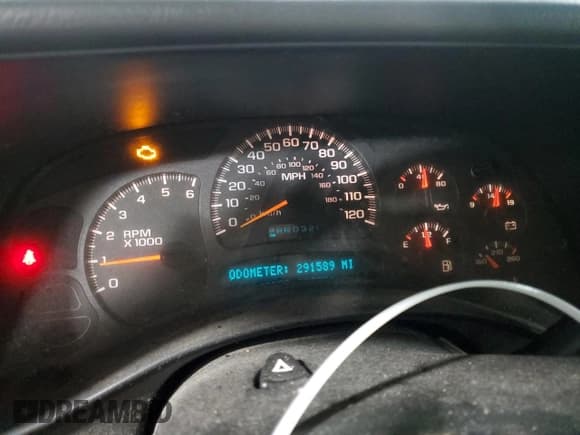 ✅ 2003 Chevrolet Suburban LT • VIN: 1GNFK16Z63J245780 • Lot: 51679555. Wystawiony na Copart z przebiegiem 291 589 mil. Bezpłatny archiwum sprzedaży aukcyjnych z USA i szczegółowy raport historii pojazdu na DreamBid. Zdjęcie 9.