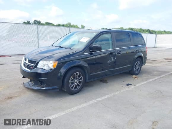 ✅ 2017 Dodge Grand Caravan SXT • VIN: 2C4RDGCG1HR645660 • Lot: 42663887. Wystawiony na IAAI z przebiegiem 100 260 mil. Bezpłatny archiwum sprzedaży aukcyjnych z USA i szczegółowy raport historii pojazdu na DreamBid. Zdjęcie 18.