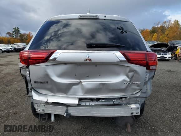 2019 Mitsubishi Outlander SE with VIN JA4AD3A34KZ046684, listed as a Copart auction lot 86887245 with 149,737 mi miles and Clean title. Bid and sale history available at DreamBid. Image 6.