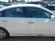 ✅ 2017 Nissan Altima SR • VIN: 1N4AL3AP1HN318223 • Lot: 43273148. Wystawiony na IAAI z przebiegiem 214 383 mil. Bezpłatny archiwum sprzedaży aukcyjnych z USA i szczegółowy raport historii pojazdu na DreamBid. Zdjęcie 13.