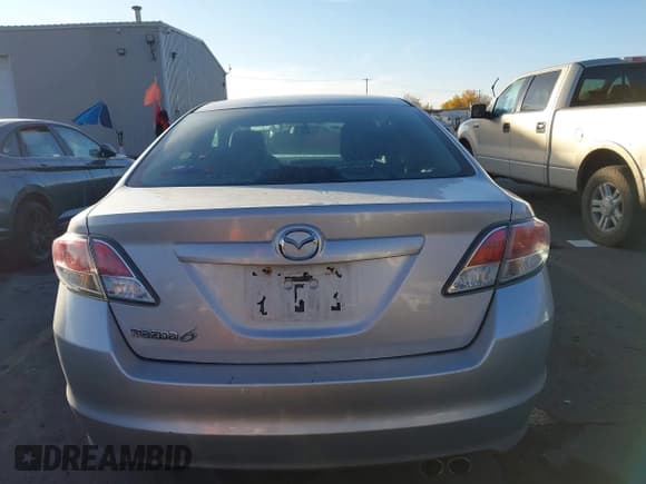 ✅ 2012 Mazda 6 i Sport • VIN: 1YVHZ8BH6C5M33477 • Lot: 43668163. Wystawiony na IAAI z przebiegiem 145 046 mil. Bezpłatny archiwum sprzedaży aukcyjnych z USA i szczegółowy raport historii pojazdu na DreamBid. Zdjęcie 16.