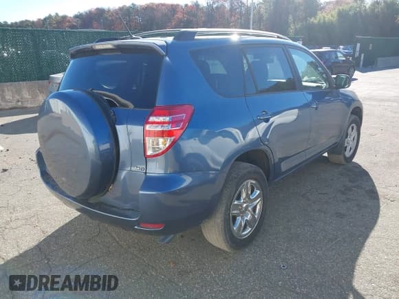 ✅ 2010 Toyota RAV4 • VIN: 2T3BF4DVXAW067058 • Lot: 43619586. Wystawiony na IAAI z przebiegiem 130 579 mil. Bezpłatny archiwum sprzedaży aukcyjnych z USA i szczegółowy raport historii pojazdu na DreamBid. Zdjęcie 4.