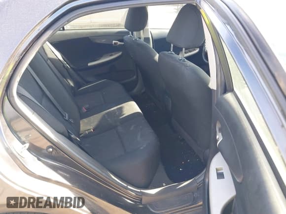 ✅ 2010 Toyota Corolla • VIN: 1NXBU4EE4AZ381480 • Лот: 43621999. Опубликован ранее на IAAI с пробегом 70 070 миль. Бесплатный доступ к архиву аукционных продаж из США и подробный отчёт об истории автомобиля на DreamBid. Изображение 8.