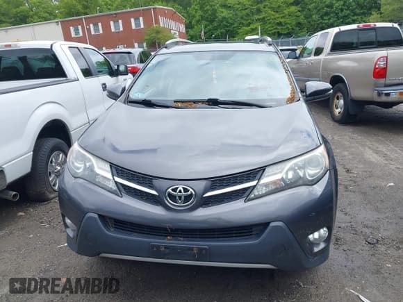 ✅ 2013 Toyota RAV4 XLE • VIN: JTMRFREV2D5002727 • Lot: 42273740. Listed on IAAI with 180,162 mi. Free auction sales archive from the USA and detailed vehicle history report at DreamBid. Image 12.