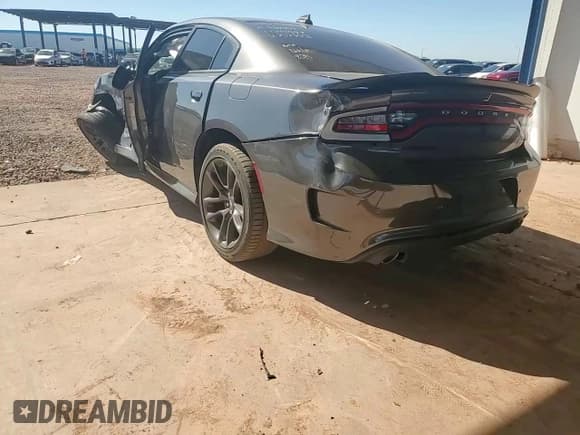 ✅ 2022 Dodge Charger Scat Pack • VIN: 2C3CDXGJ6NH257633 • Лот: 81899995. Опубликован ранее на Copart с пробегом 14 200 миль. Бесплатный доступ к архиву аукционных продаж из США и подробный отчёт об истории автомобиля на DreamBid. Изображение 14.