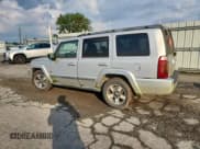 ✅ 2006 Jeep Commander • VIN: 1J8HH48N36C283495 • Лот: 70921505. Опубликован ранее на Copart с пробегом 212 349 миль. Бесплатный доступ к архиву аукционных продаж из США и подробный отчёт об истории автомобиля на DreamBid. Изображение 2.