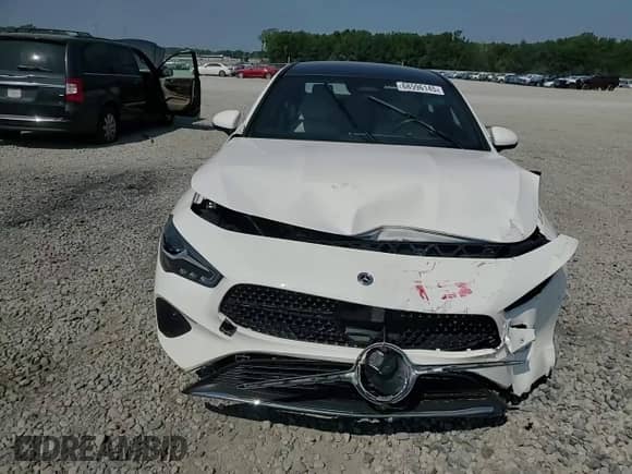 2025 Mercedes-Benz CLA 250 с VIN W1K5J4GB2SN498697, выставлен на аукционе Copart как лот 68596145 с пробегом 11 110 миль миль и Списание • Salvage title. История ставок и продаж доступна на DreamBid. Изображение 13.