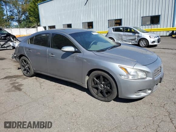 ✅ 2009 Nissan Maxima SV • VIN: 1N4AA51E39C812144 • Lot: 81337235. Listed on Copart with 196,272 mi. Free auction sales archive from the USA and detailed vehicle history report at DreamBid. Image 4.
