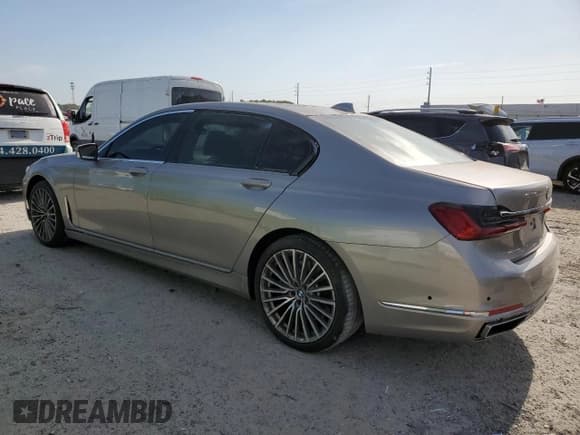 ✅ 2022 BMW 7 Series 750i xDrive • VIN: WBA7U2C08NCK23657 • Lot: 54202285. Listed on Copart with 26,532 mi. Free auction sales archive from the USA and detailed vehicle history report at DreamBid. Image 2.
