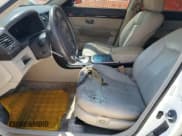 ✅ 2008 Kia Amanti • VIN: KNALD125285143902 • Лот: 70374355. Опубликован ранее на Copart с пробегом 228 720 миль. Бесплатный доступ к архиву аукционных продаж из США и подробный отчёт об истории автомобиля на DreamBid. Изображение 7.